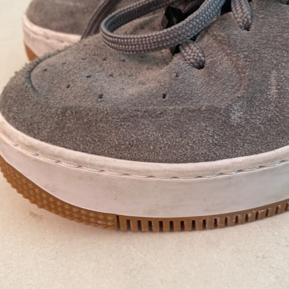 Nike Air Force 1 grey shoes - Picture 7 of 16